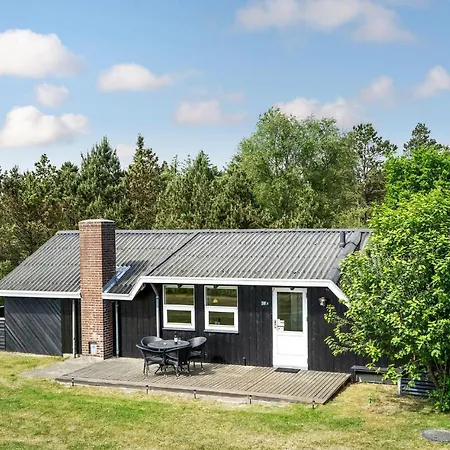 Nice Home In Blavand With Sauna