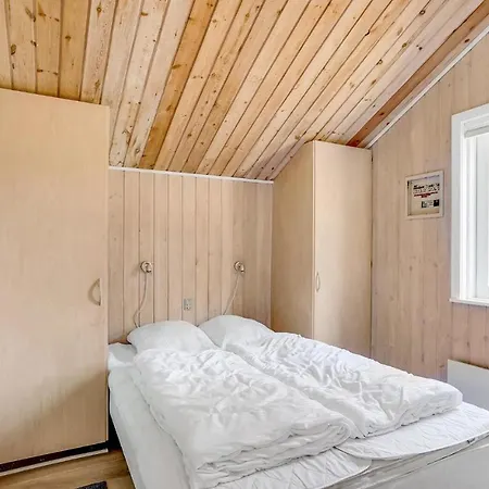 Feriehus Nice Home In Blavand With Sauna