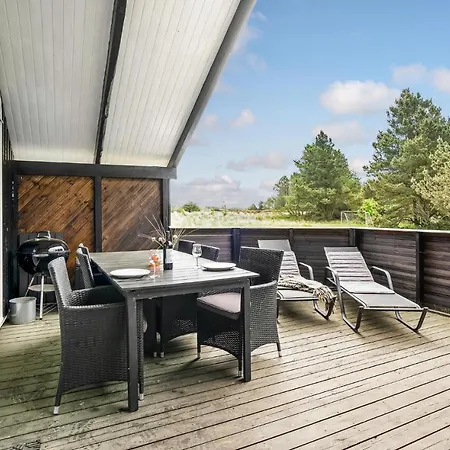 Feriehus Nice Home In Blavand With Sauna *