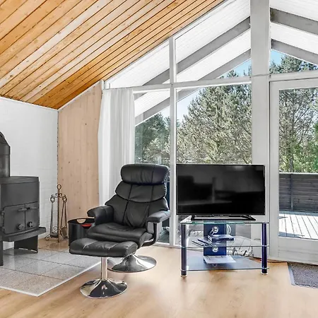 Nice Home In Blavand With Sauna * Blåvand